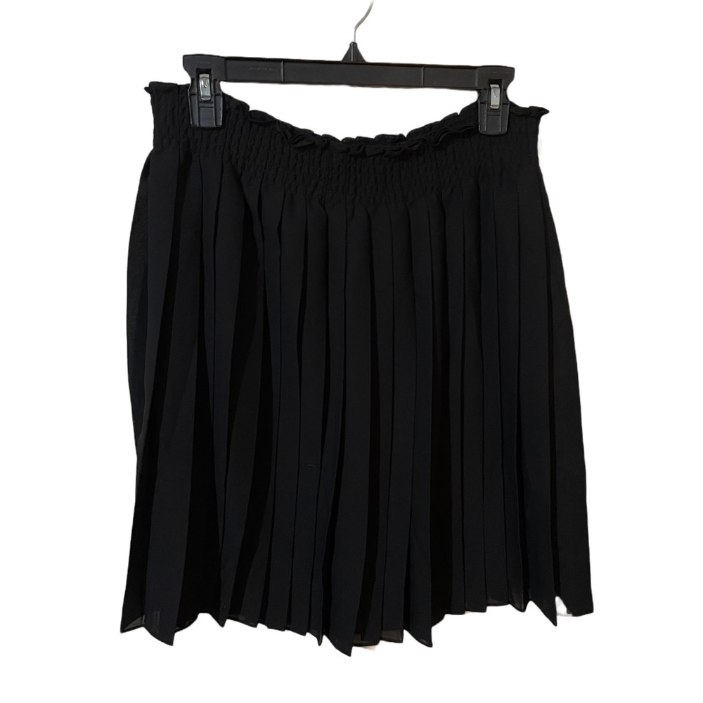 Dramatic Expressions, vintage black pleated skirt